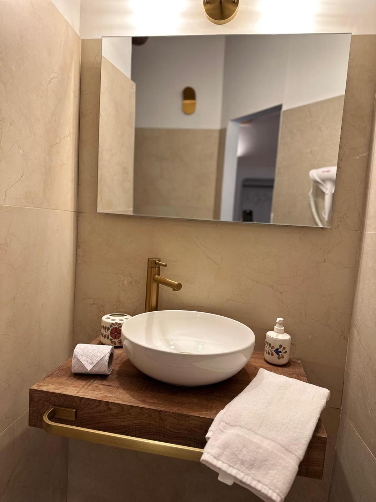 Ai 13 Gradoni Di Chiaia Bed & Breakfast Naples Exterior photo